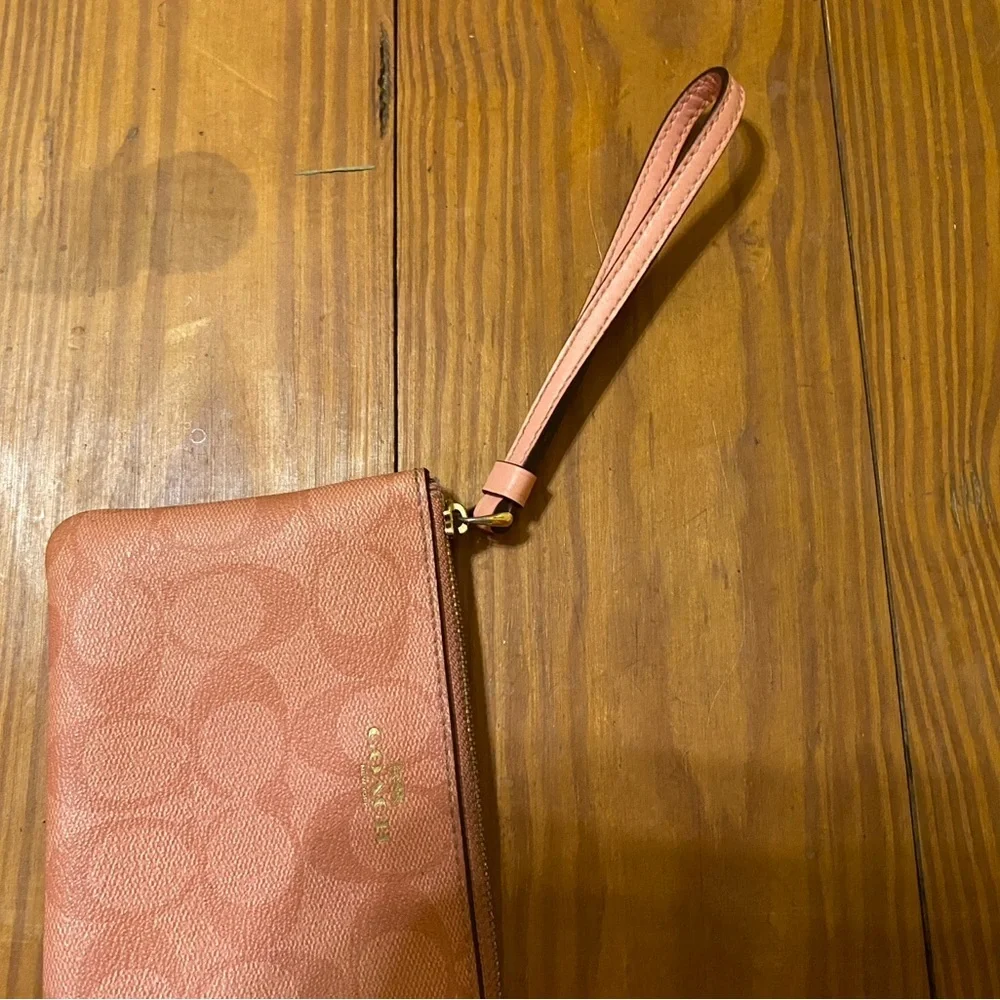 Coach elegant wristlet